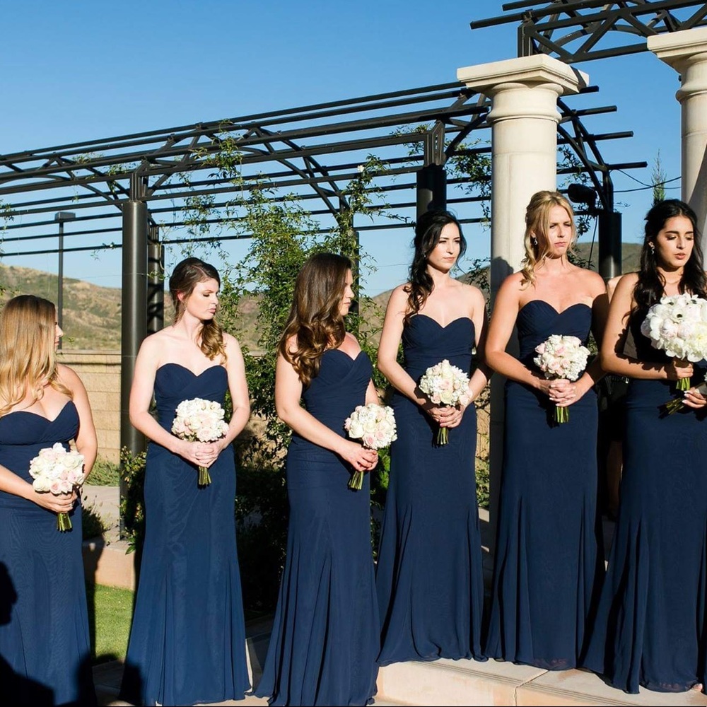Mermaid-Cut Strapless Gown in Navy